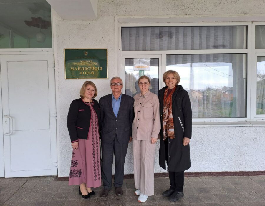 photo_5319228159448699034_y